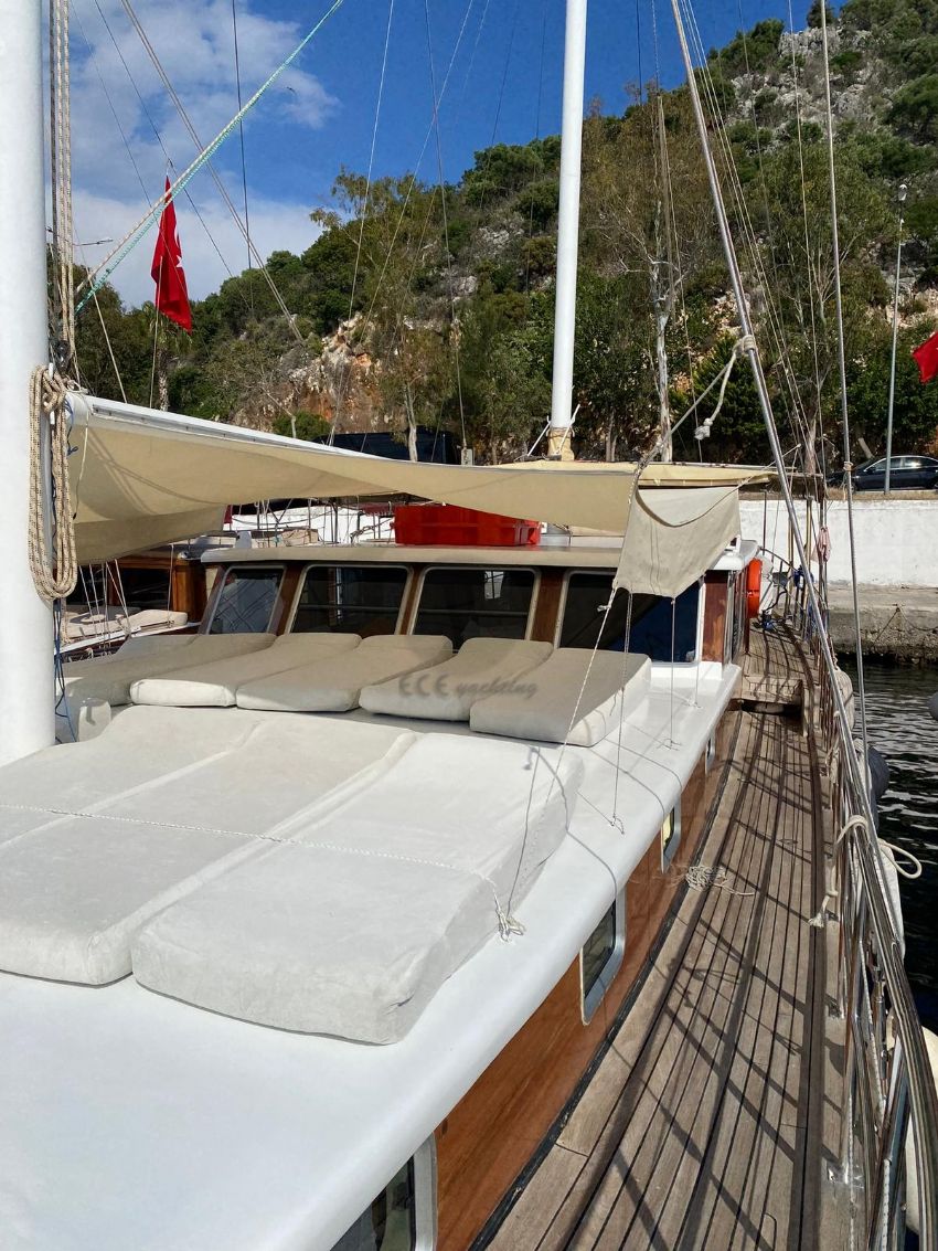 Lady Basak Gulet, Comfortable Seating Rear Deck.