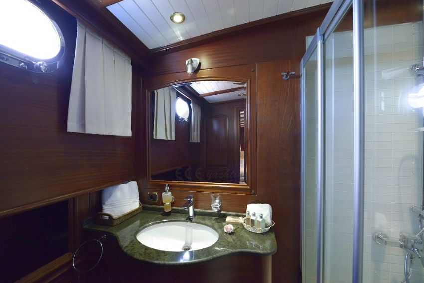 M/S Lady Christa 2 Banyo-Wc