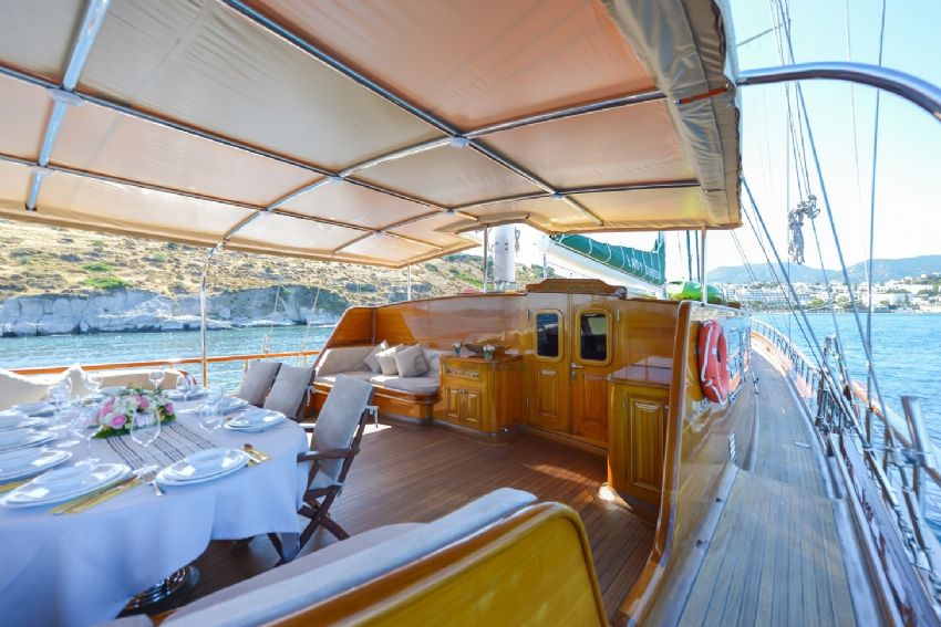 Lady Christa 2 Arka Oturma Alanı