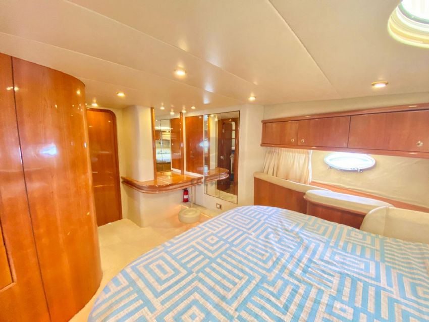 ECE NAYLA Master Kabin