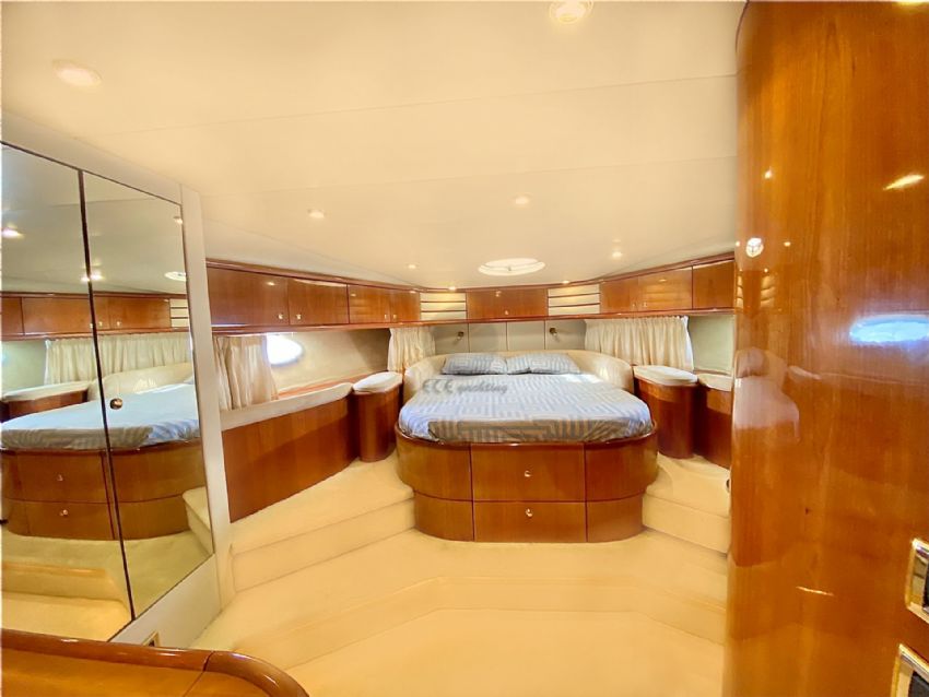 ECE NAYLA Master Kabin