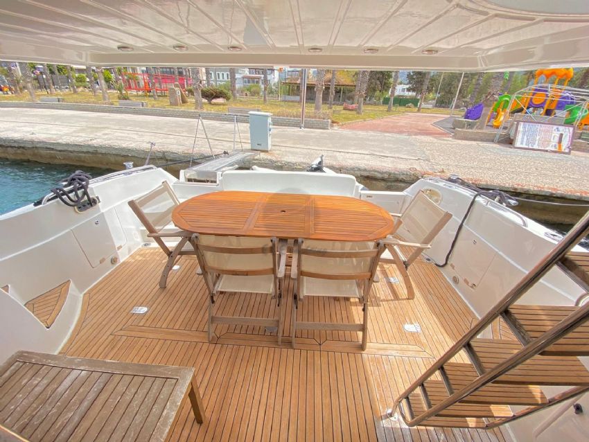 ECE NAYLA Arka Oturma Grubu