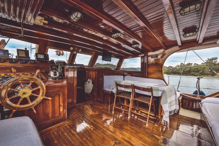 La Nonna Gulet, Interior.