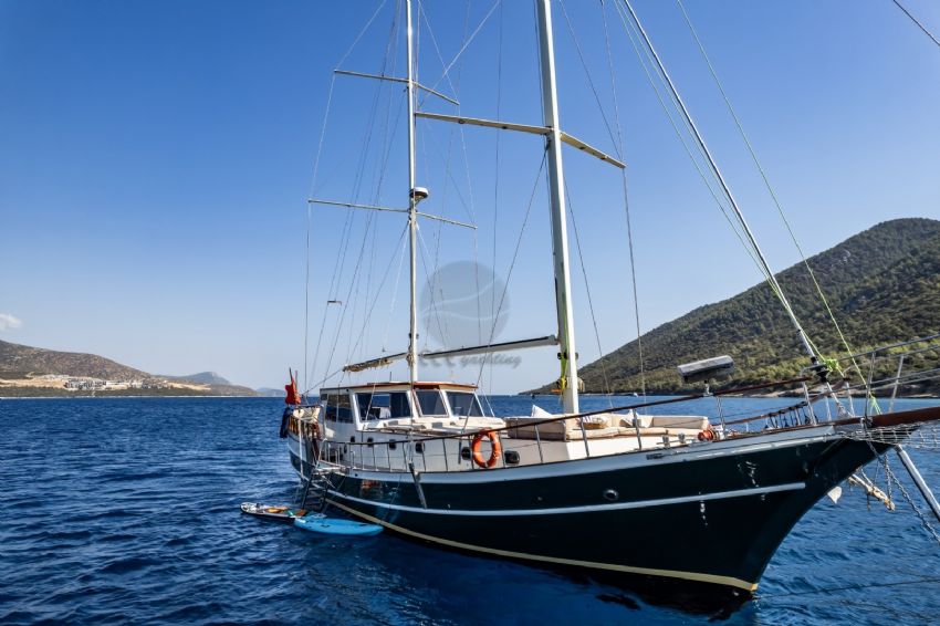 Leylali Yacht,