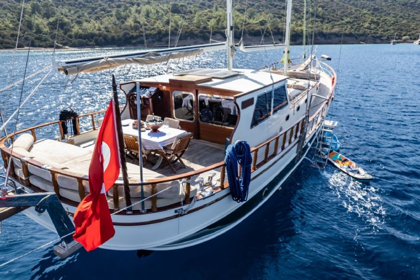 Leylali Yacht,