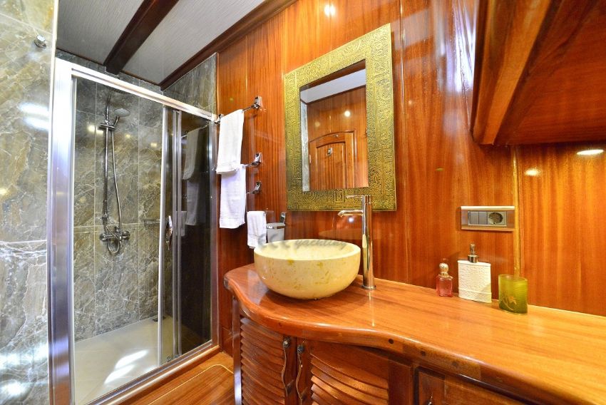 Lycian Queen Yacht, Walk In Shower.