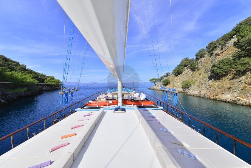 Lycian Queen Yacht, Lounge And Bar.