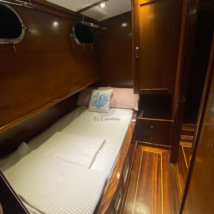 Manolya Gulet Yacht, İnterior Wheel House.