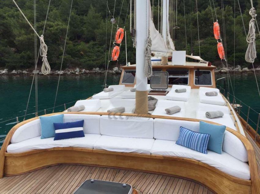 ECE MARE GÜNEŞLENME ALANI