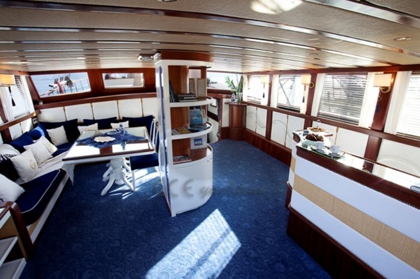 Murat 2 Teknesi Salon