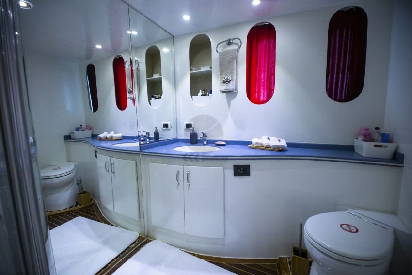 M/Y Erdoğan, Banyo & Wc