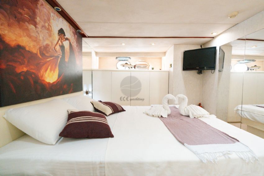 ECE ŞEFAATLİ Double Kabin