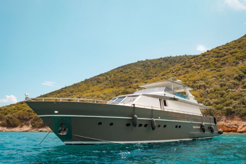 ECE ŞEFAATLİ Dış Görünüm