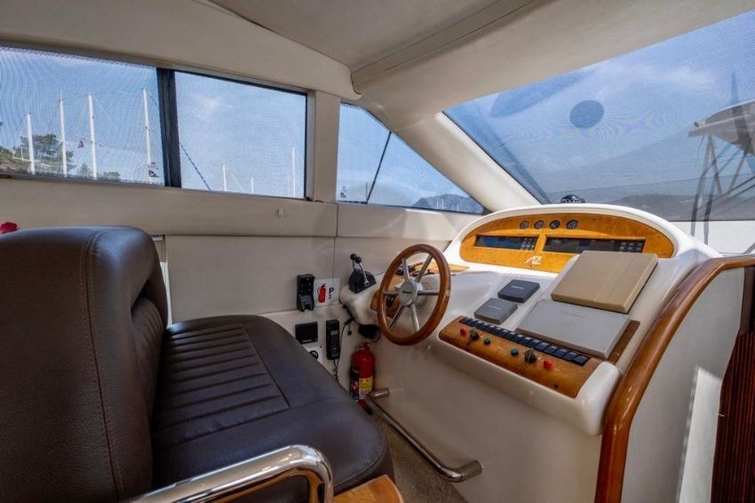 My Story 1, Salon, Dümen