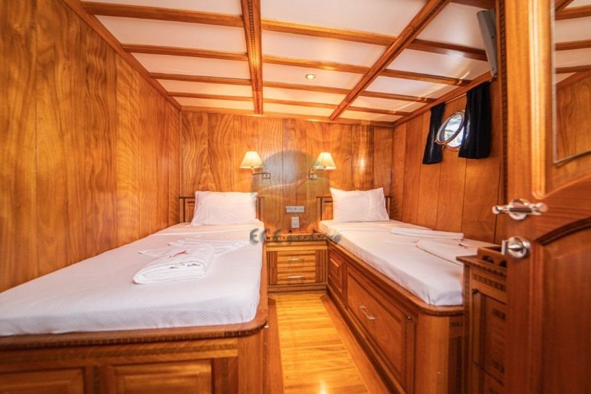 Ece Nefise Twin Kabin