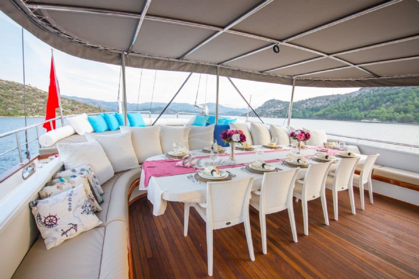 Nevra Queen Yacht, Comfortable And Spacious.