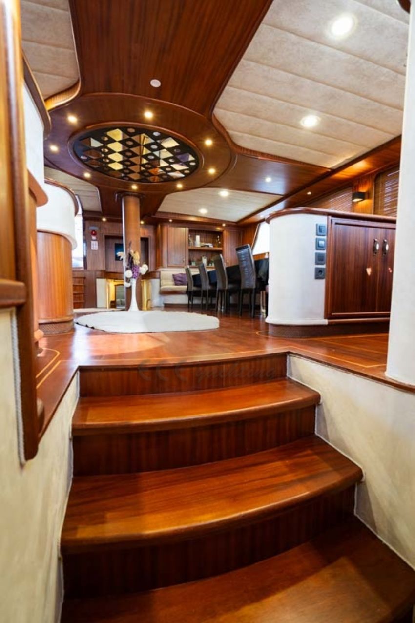 Nevra Queen Yacht, Comfortable And Spacious.