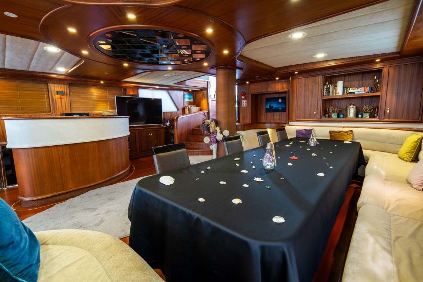 Nevra Queen Yacht, Deck View.