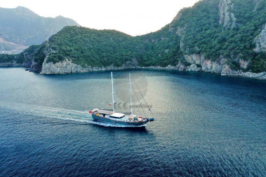 Nevra Queen Yacht, Sailing İn Marmaris.