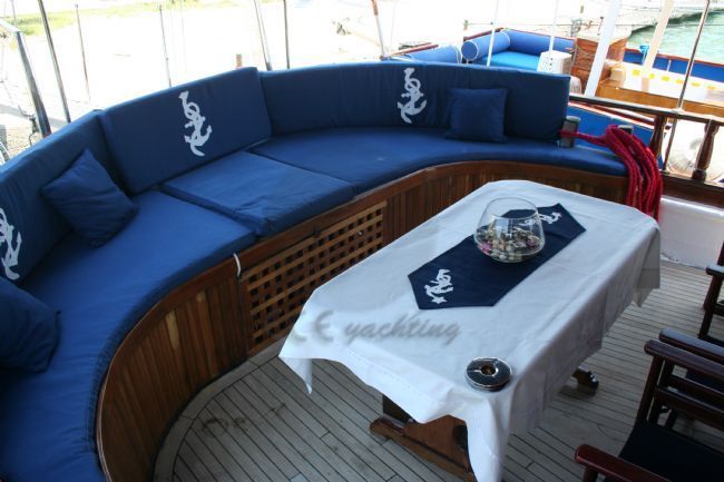 Nirvana S Yacht, Rear Deck Dining.