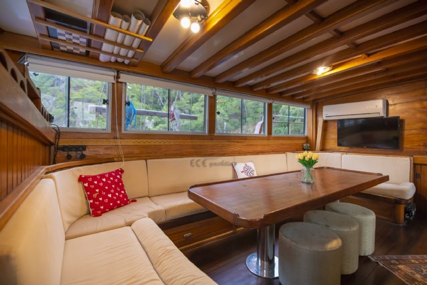 North Wind Yacht, Double Cabin.