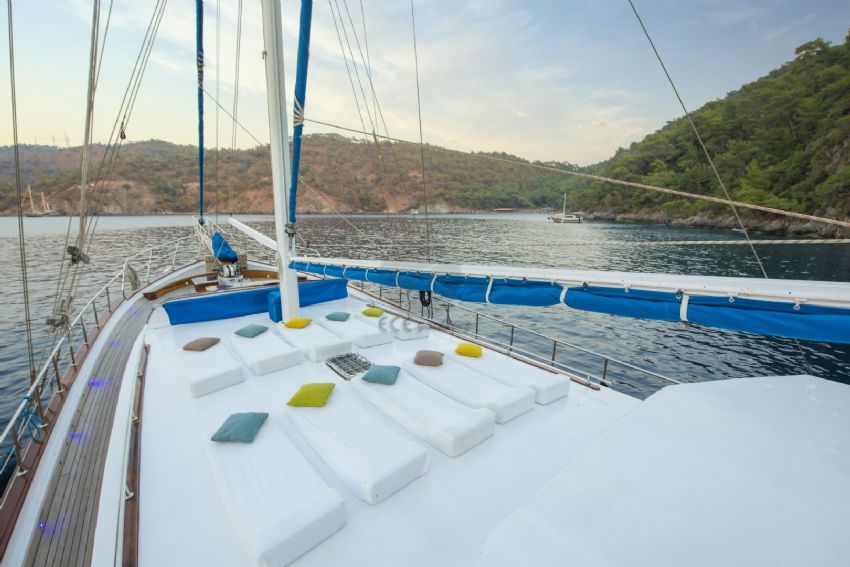 North Wind Yacht, Sun Deck Awning.