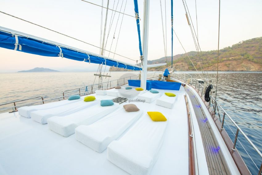 North Wind Yacht, Sun Deck.