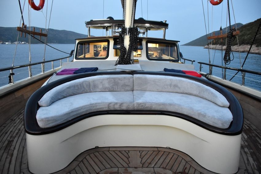 Nostalgia Gulet, Front Deck