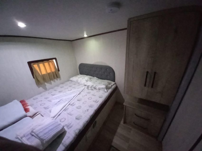 Özgür Ol, Double Kabin