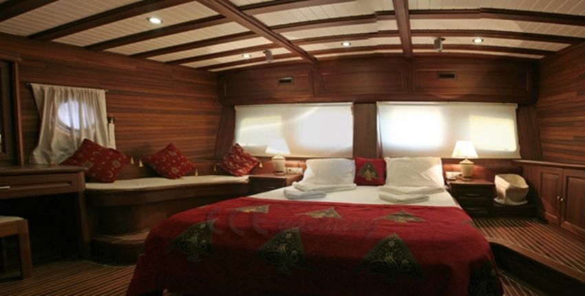 Palmyra Yatı Arka Master.  Palmyra Gulet Yacht. Master Cabin.