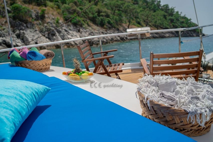 Parlak Gulet, Relaxing On Deck.