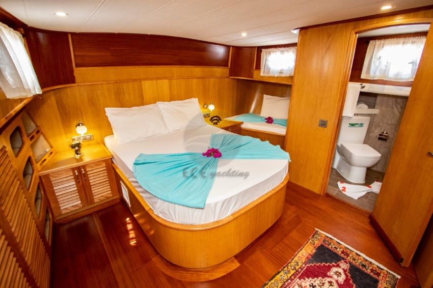 Parlak Gulet, Master Cabin Side View.