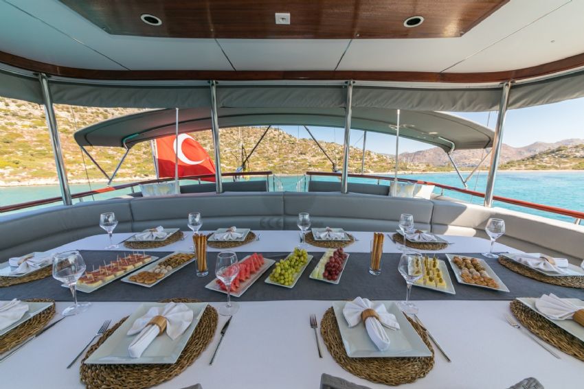 Paşalı Arka Yemek Alanı