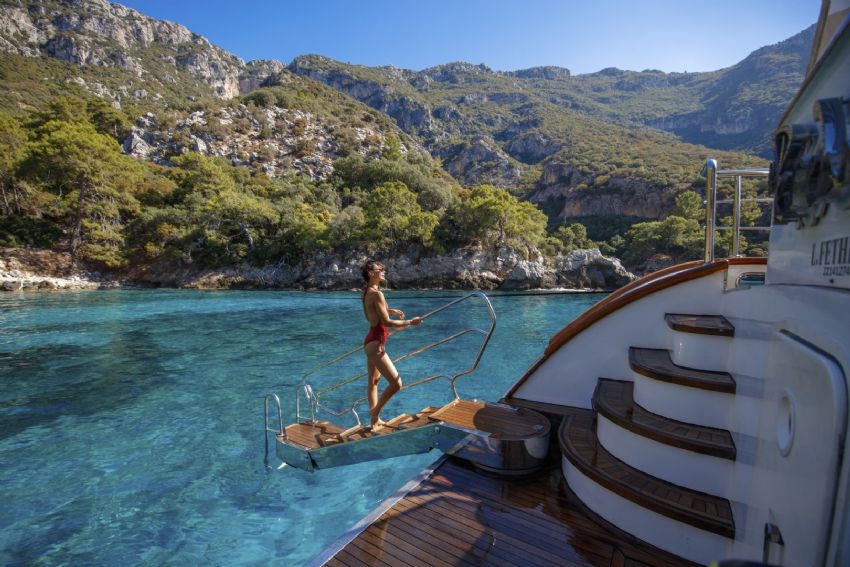 PERDUE Gulet, Front Deck.   ön güverte