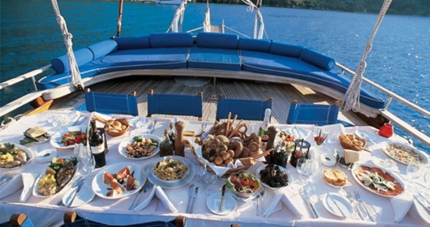 p funda teknesi arka güverte