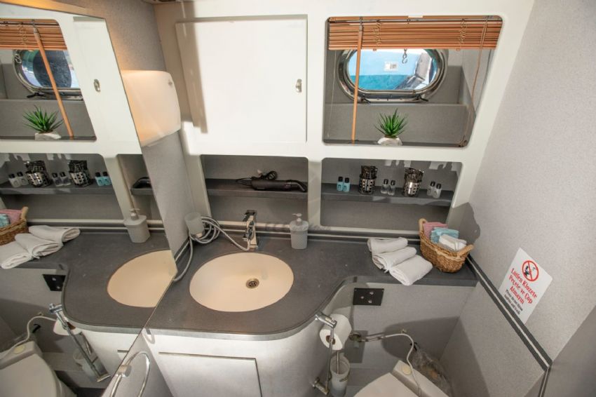 Poseidon F_Master Kabin_Banyo