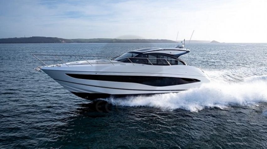 Ece Özdere Dış Görünüm