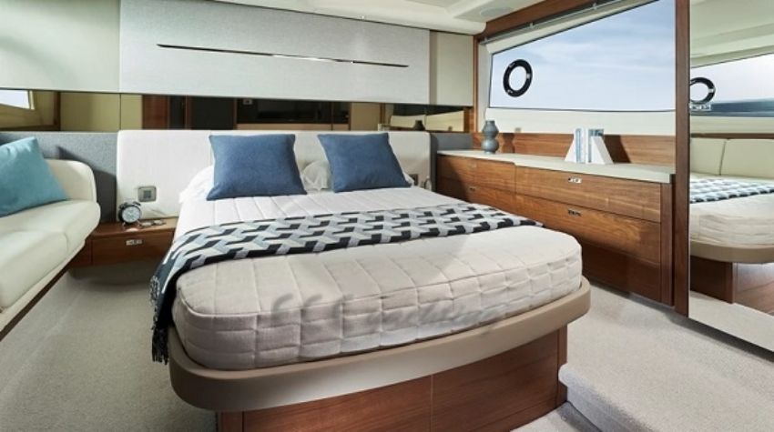 Ece Özdere Oturma Alanı