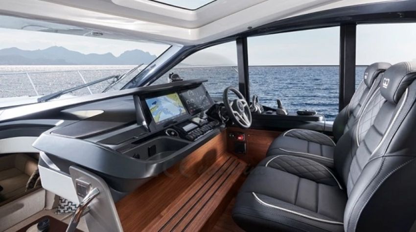 Ece Özdere Dış Görünüm