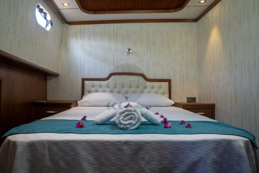 Queen Duru, Master Kabin