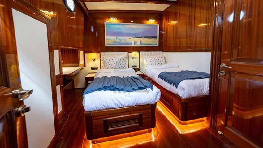 Queen Of Datça Yatı Salon Masası