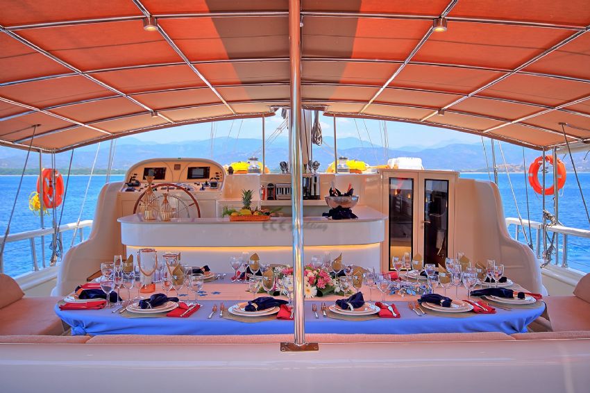 Queen Of Salmakis Yacht, Luxurious Dining Experience.