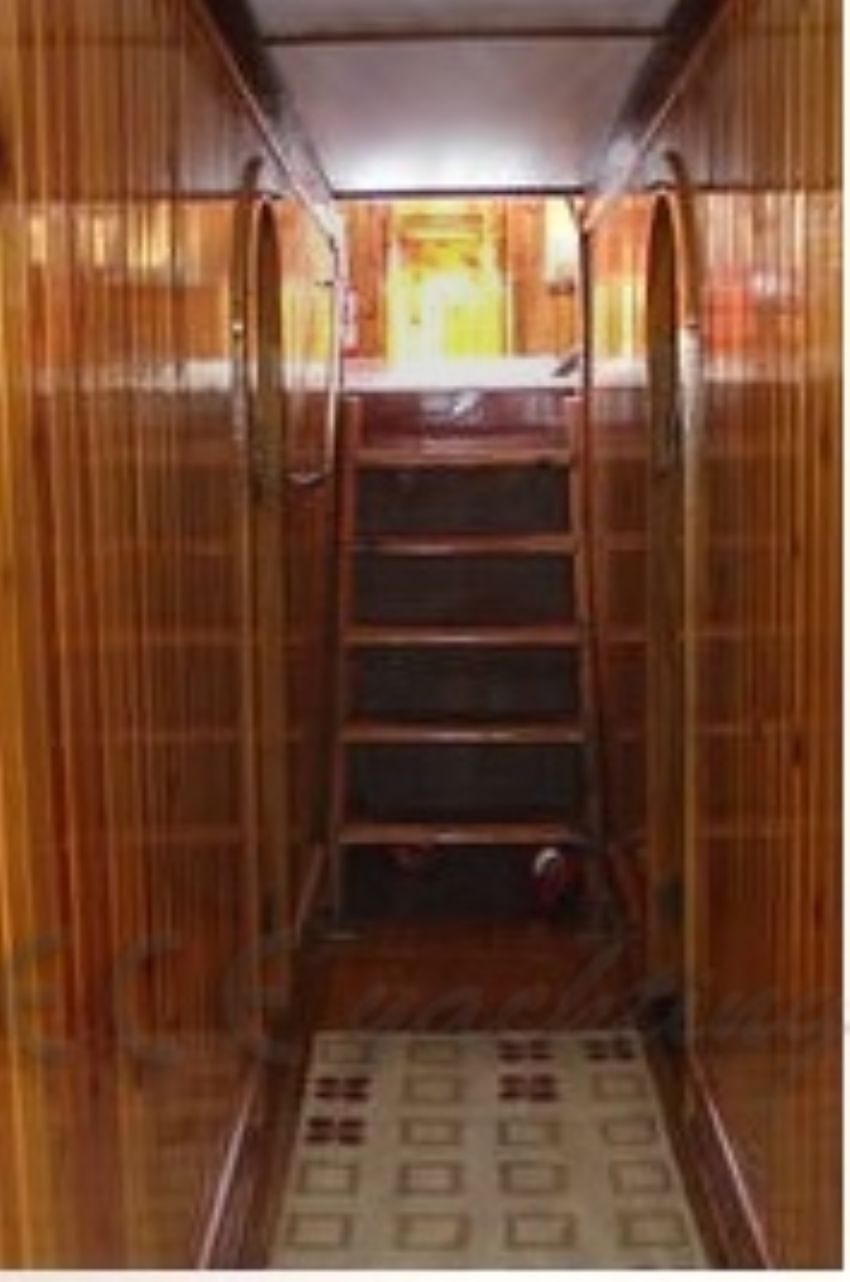 R. Oglu Yacht, Double Cabin. 