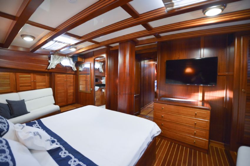 Ros Mare Gulet, Master Cabin.