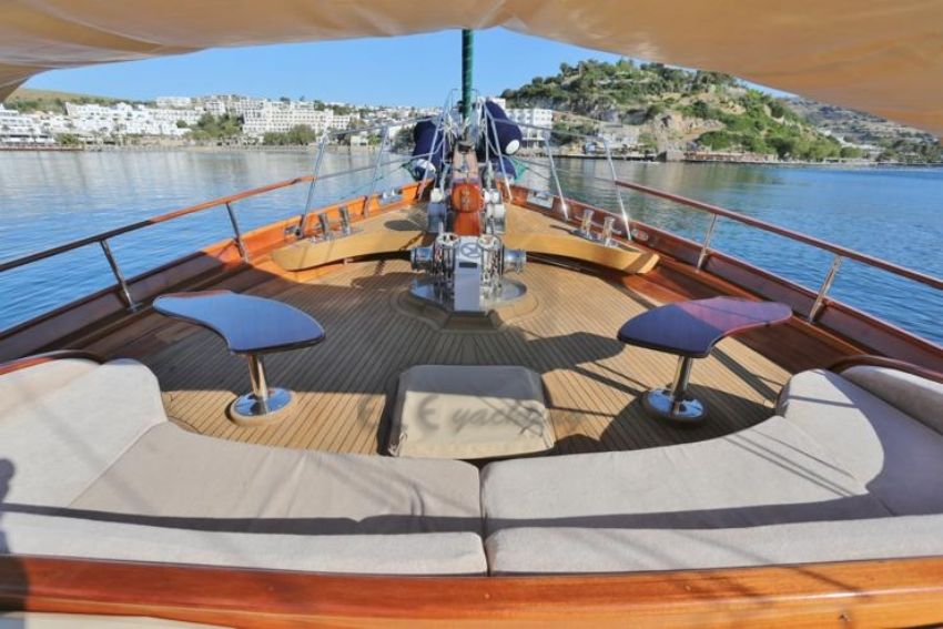 Ros Mare Gulet, Relax And Enjoy The View.