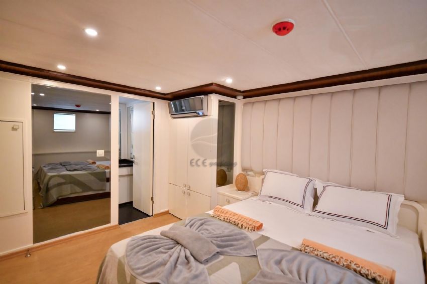 Ruzanna 1 Trawler Double Kabin