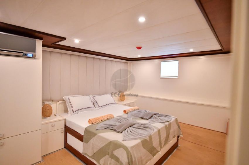 Ruzanna 1 Trawler Double Kabin