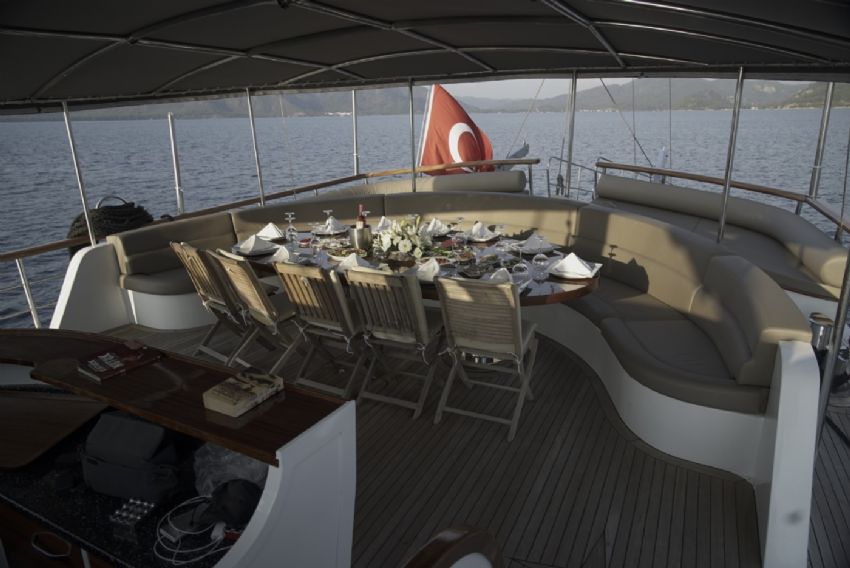 Sadiye Hanim Yacht, Ultimate Dining.