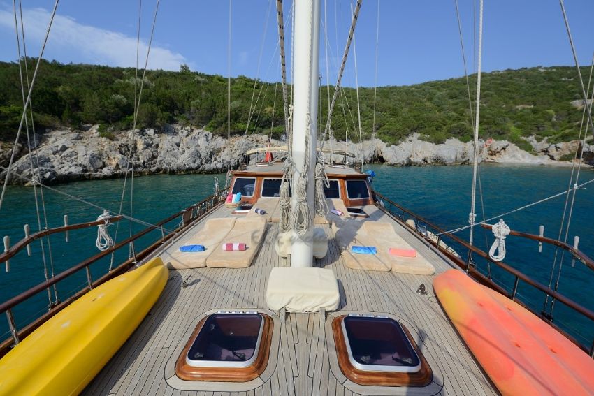 Samarkand Teknesi Arka Yemek Masası - Dinlenme Alanı