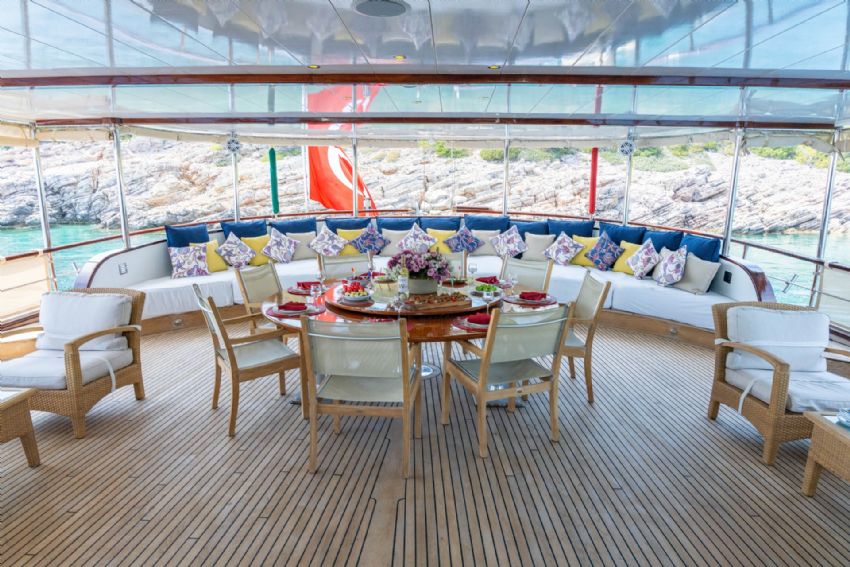 Sea Dream Yacht, Incredible Deck Dining Area.